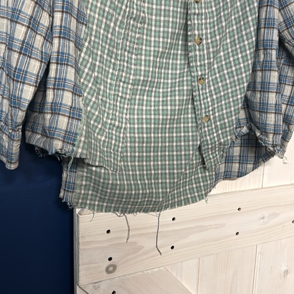 Papermoon Distressed Patchwork Flannel Size Large - Picture 3 of 7